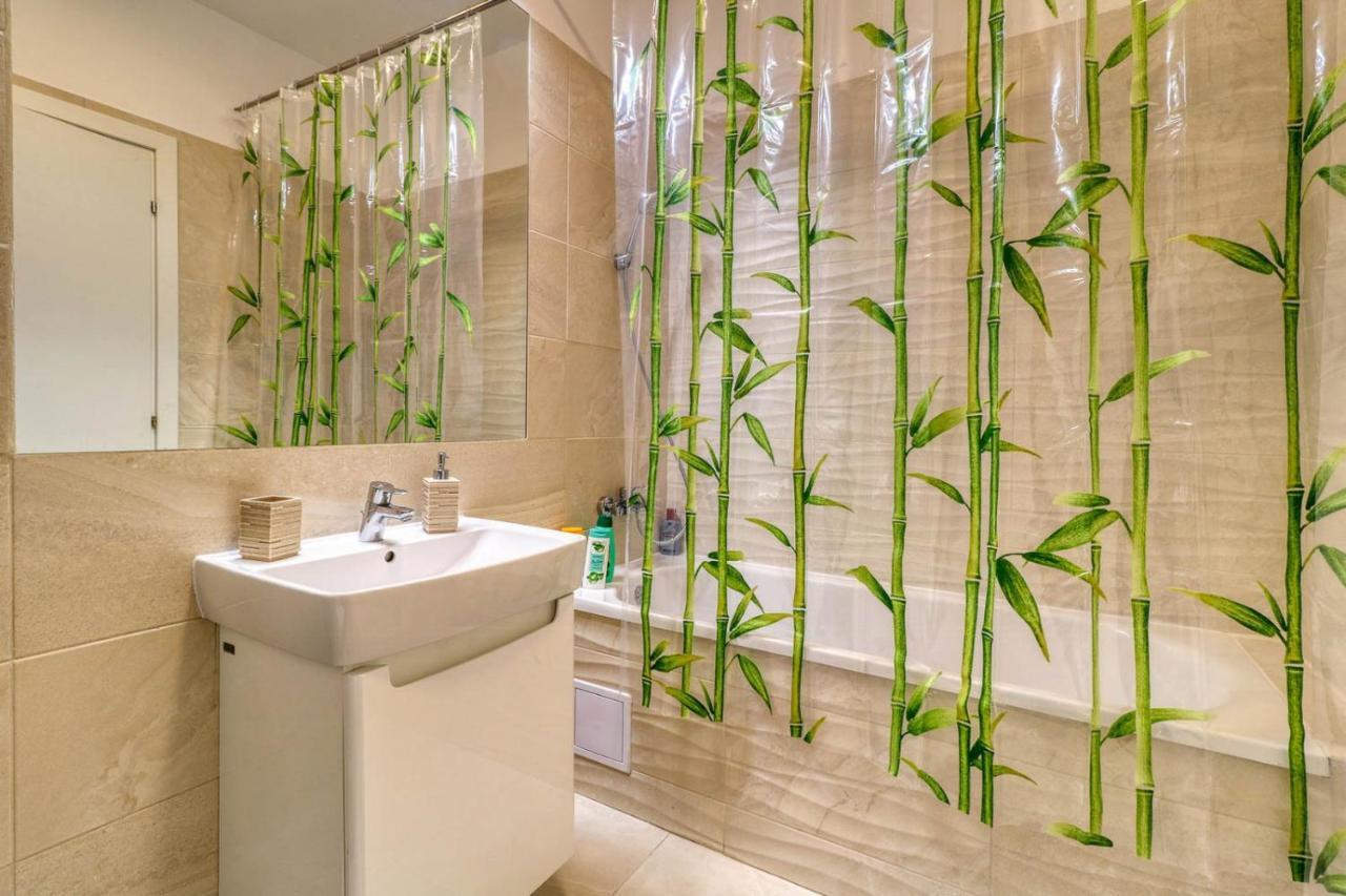 Apartment Inspiration Station: Cozy With Smart Thermostat Near Ior Park